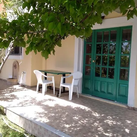 Manto House - Alexandra