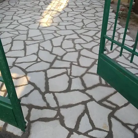 Manto House - Alexandra * Kato Figalia