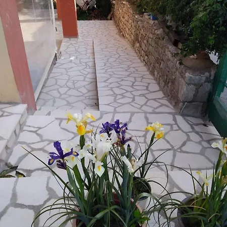 Manto House - Alexandra